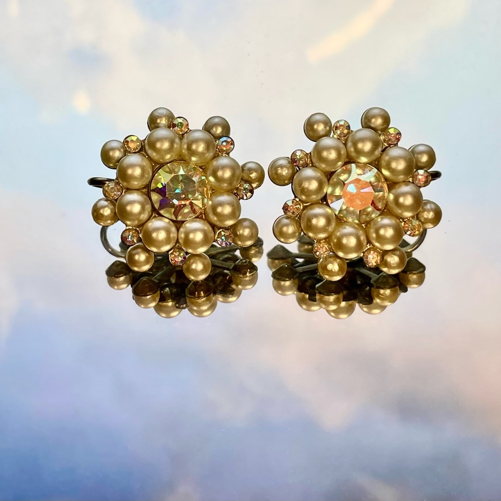 Sarah Coventry Vintage pearls and rhinestones designer clip on earrings